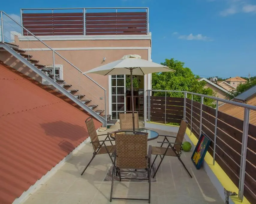 Savan Suite - Caribbean Estates - Gated Community Portmore