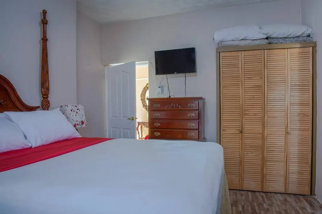 Savan Suite - Caribbean Estates - Gated Community Portmore Apartment