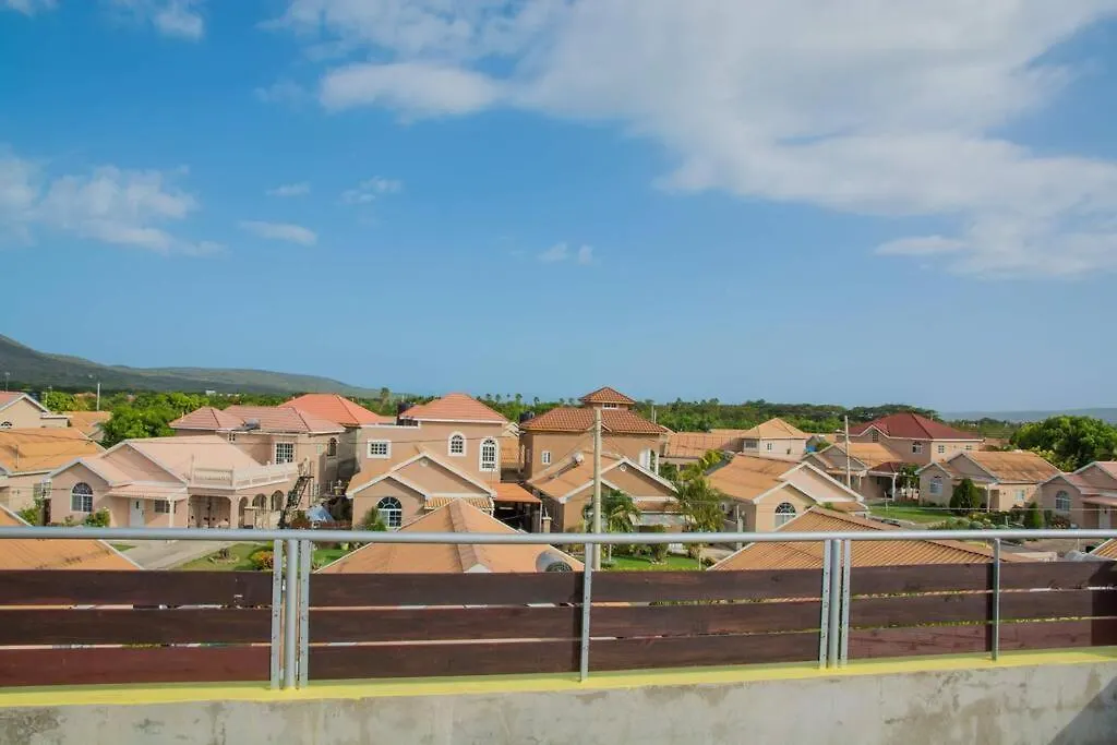 Savan Suite - Caribbean Estates - Gated Community Portmore Apartment