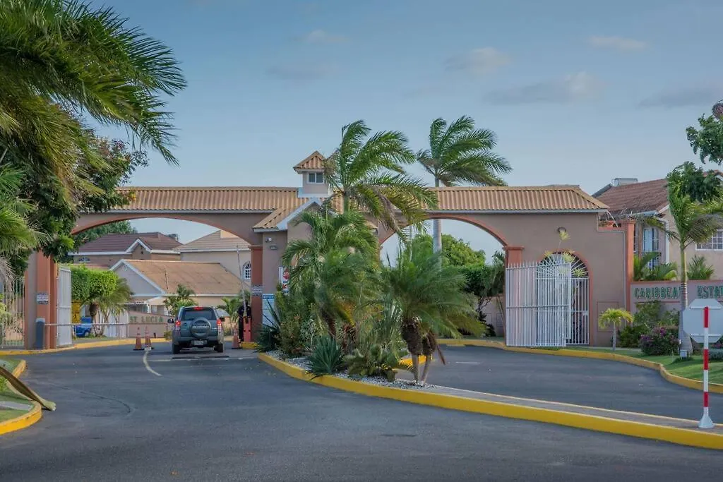 Savan Suite - Caribbean Estates - Gated Community Portmore Apartment
